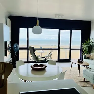 Panoramic Seaview With Free Private Garage Appartement